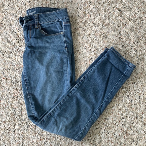 American Eagle Outfitters Pants - American Eagle Skinny Jeans